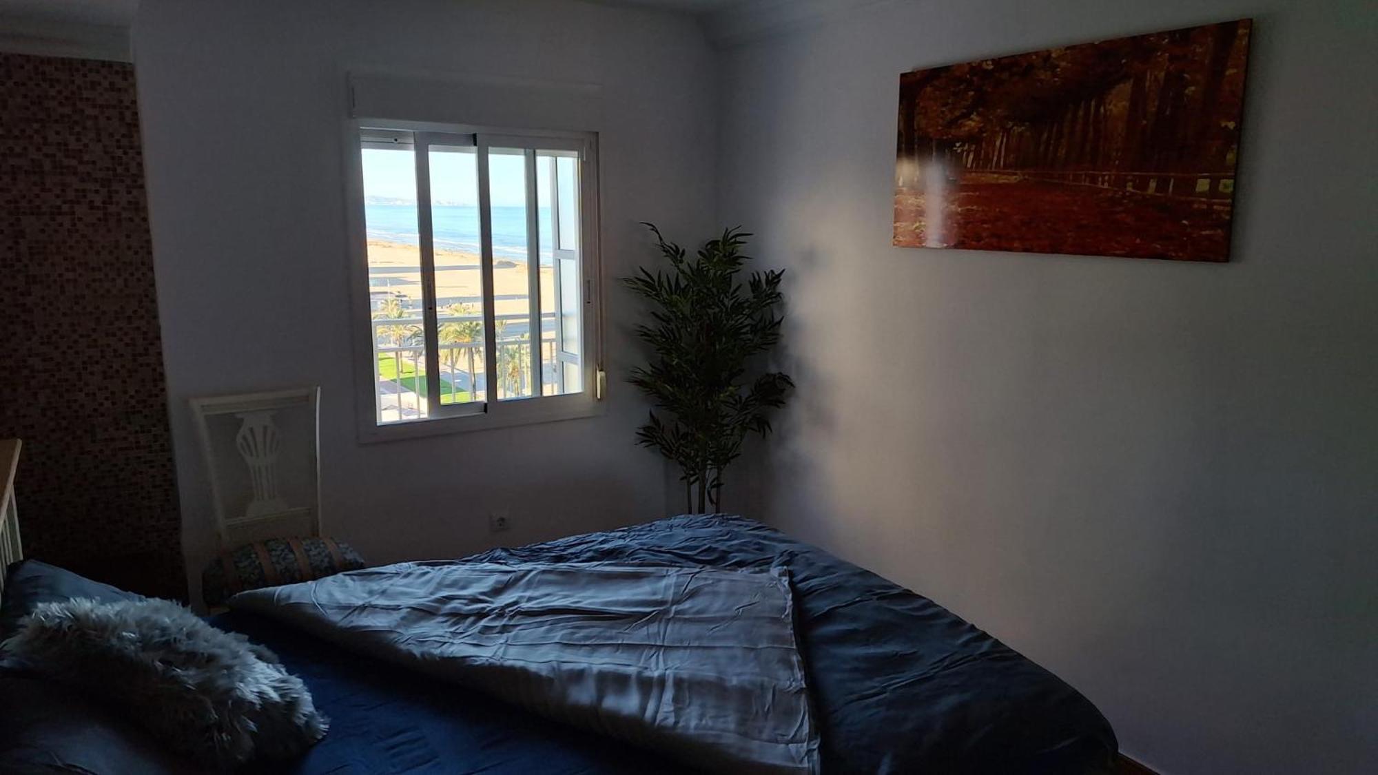 Preciosos Apartamentos Caracola EN LA PRIMERA LINEA DE LA PLAYA DE Gandía Exterior foto